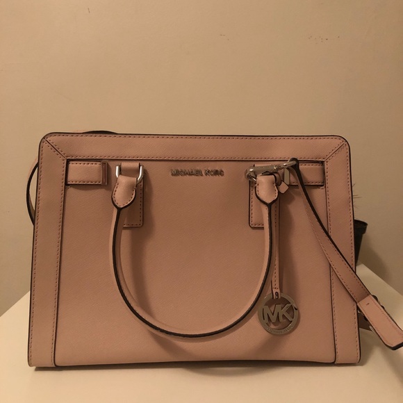 Lovely cream pink classic Micheal Kors.
